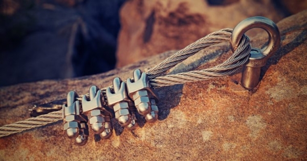 Cryptocurrency Market Continues to Fall as Bitcoin Price Seeks Support at $6,700