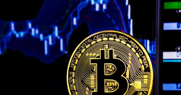 Bitcoin Price to Bottom at $5,700 in Short-Term Before Recovery: Analyst