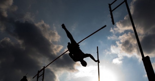 Bitcoin Price Fails to Test $10,000 Again, Alternative Cryptocurrencies Also Drop