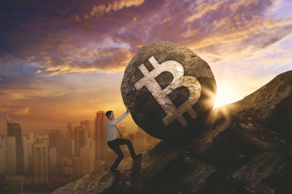 Bitcoin and Altcoins Under Pressure Despite Consensus 2018