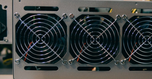 Australian Blockchain Firm Strikes $190 Million Crypto Mining Deal