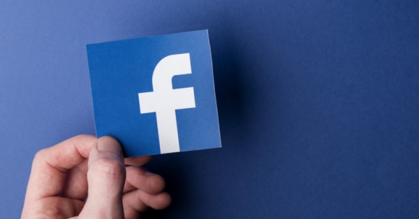 Facebook Taps Coinbase Board Member to Lead Blockchain Initiative
