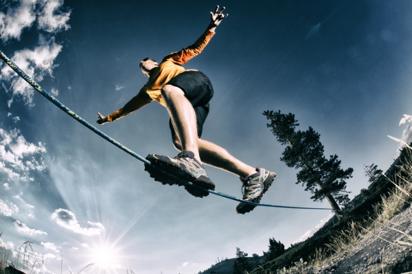 Bitcoin Stays Above USD 6,000, Altcoins Show Positive Signs