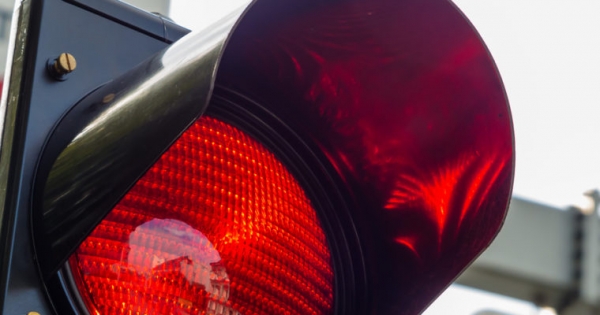 Breaking: EOS Blockchain Grinds to Halt as Software Bug Freezes Transactions