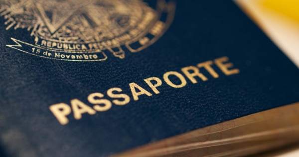 Brazilian Bitcoiner Sees Passport Suspended after Slamming Tax Service