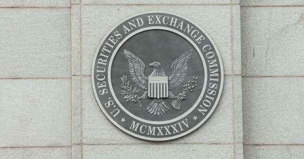 Traders of Alleged $1.4 Million Illegal Stock Sale of Blockchain Firm Settle with SEC