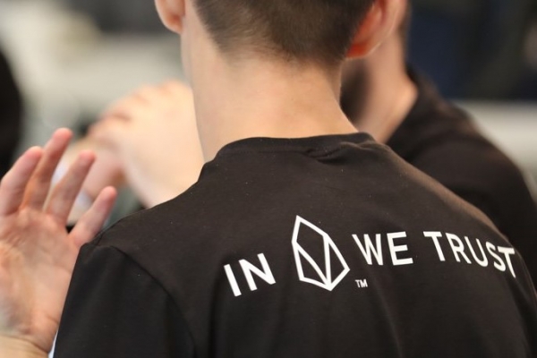 EOS Freezing Accounts, Community Growing Restless