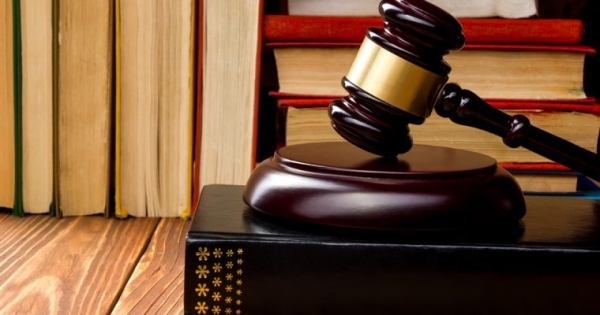 UK Govt. Researches Use of Blockchain Smart Contracts In Law
