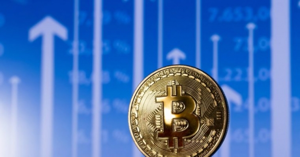 Bitcoin Price Hits $7700 as Other Coins Remain Relatively Sluggish