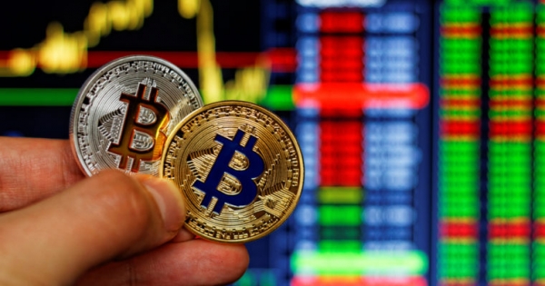 Crypto Downtrend Continues With Bitcoin at $7,680 in Weak Recovery Attempt
