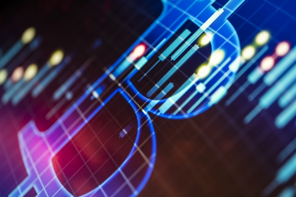 Bitcoin Rebounds, Major Altcoins Struggle