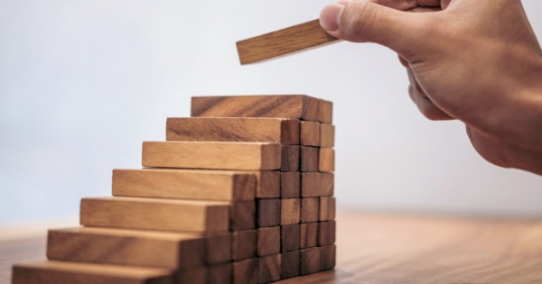 $215 Billion: Crypto Market Continues Recovery as Bitcoin Price Hits $6,700