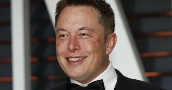 Elon Musk Plays Along with ETH Giveaway Scam on Twitter