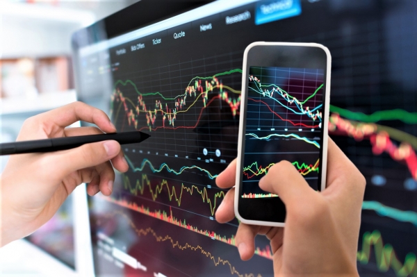Bitcoin And Altcoins Signaling Bearish Continuation