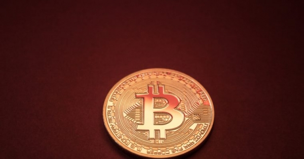 Economist: if Crypto &ldquo;Remains&rdquo; Illegal, Adoption Will be Difficult