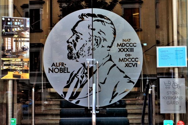 Nobel Laureates Flocking to Crypto Startups