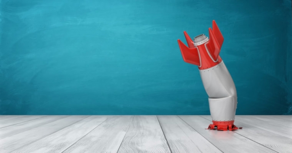 Newsflash: Bitcoin Price Drops $380; Ethereum, Ripple (XRP) Plunge 9%