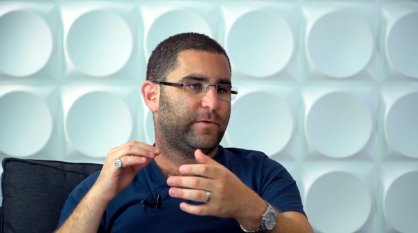 Bitcoin Billionaires Winklevoss Twins Sue Crypto Pioneer Charlie Shrem