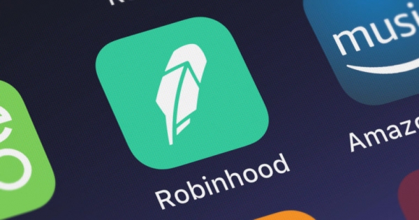 Bankers Raise Concerns Over Robinhood&rsquo;s New Saving Accounts