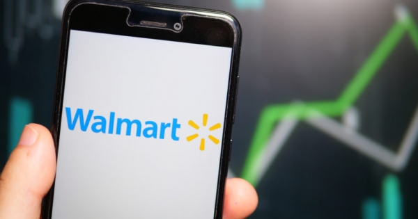 Consumer Confidence Drops, Can Retailers Like Walmart End 2018 Well?