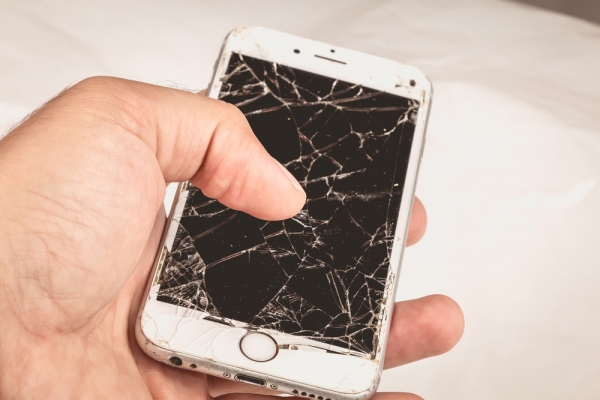 Chinese Retailers Forced to Sell Apple&rsquo;s Latest iPhone Models With Huge Discounts