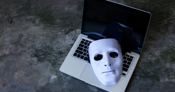 This Crypto Analyst Criticized Ripple (XRP), Now Angry Shills are Threatening to Murder His Family
