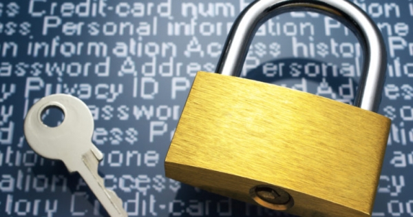 Bitcoin Exchange HitBTC Freezes Customers&rsquo; Accounts ahead of Proof of Keys Event