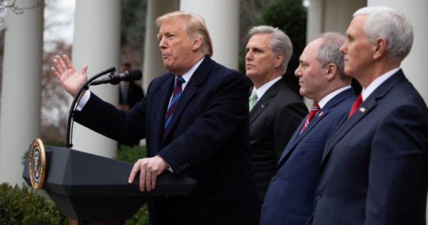 Dow, Bitcoin Take Steep Losses as Government Shutdown Extends to 24th Day