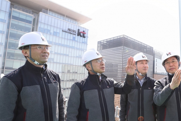 S Korean Biz Giants Scramble for Blockchain Supremacy