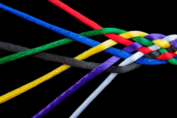 Asian Tech Giants’ New Blockchain Drive Involves Traditional Finance