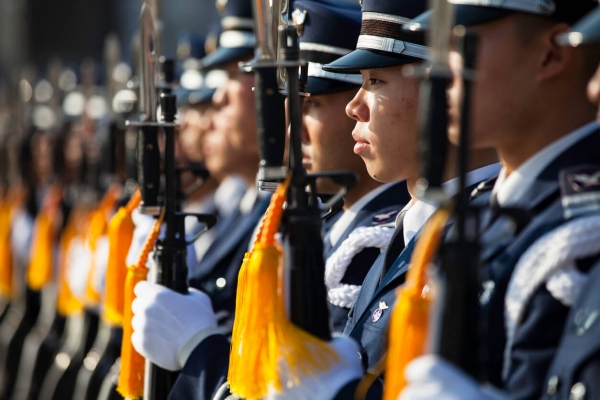 South Korean Army to Use Blockchain-powered ID Solution + More News