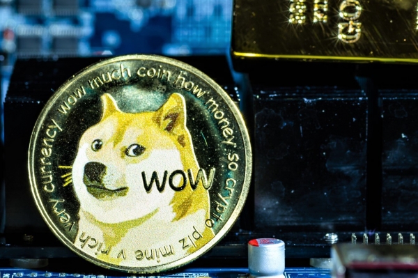 Dogecoin Outperforms Bitcoin as Broader Market Turns Green