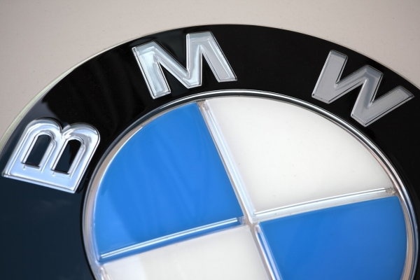 BMW Blockchain Pilot, Bitcoin Competition + More News