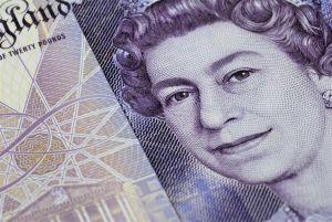 Blockchain Mag Gets Royal OK, Crypto Comedians Question Queen&rsquo;s Bitcoin Interest