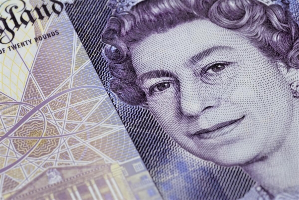 Blockchain Mag Gets Royal OK, Crypto Comedians Question Queen’s Bitcoin Interest