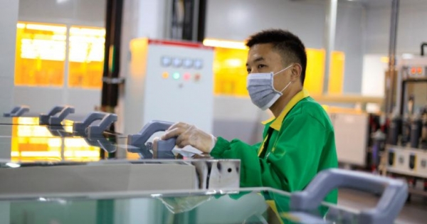 Major Apple Supplier Foxconn Denies Mass Layoff Rumors to Hire 50,000 Workers in China