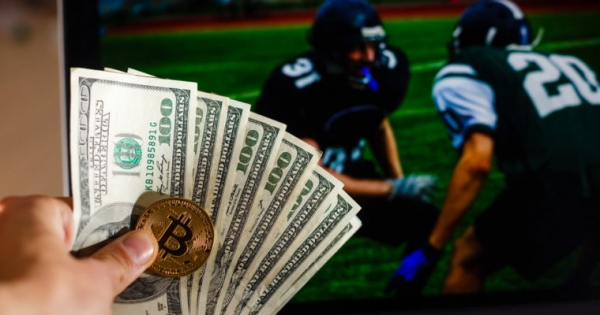 Bitcoin Sports Books: Chicago Bears and LA Rams Favored Today