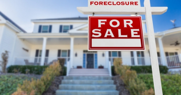 Reports Claim Investors Lost Homes as Bitcoin Crashed, Isn&rsquo;t the Stock Market the Same?